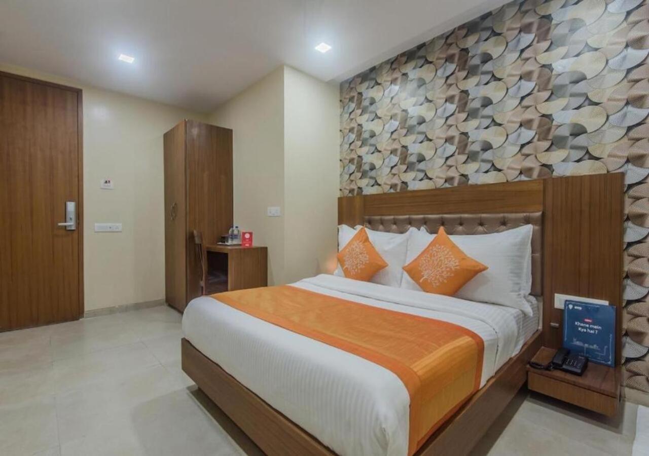 Hotel Arton Regency Near Terminal 2 Airport Bombaim Exterior foto